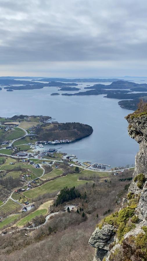 Апартаменти Fjord Road Hjelmeland Екстер'єр фото